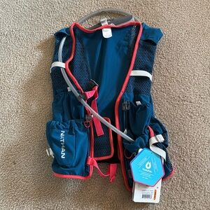 Nathan VaporAiress Lite 4 L Hydration Vest - Women's XXS-M